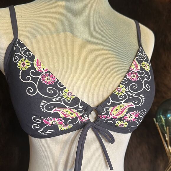 Athleta bikini top m (4200) - Picture 2 of 8